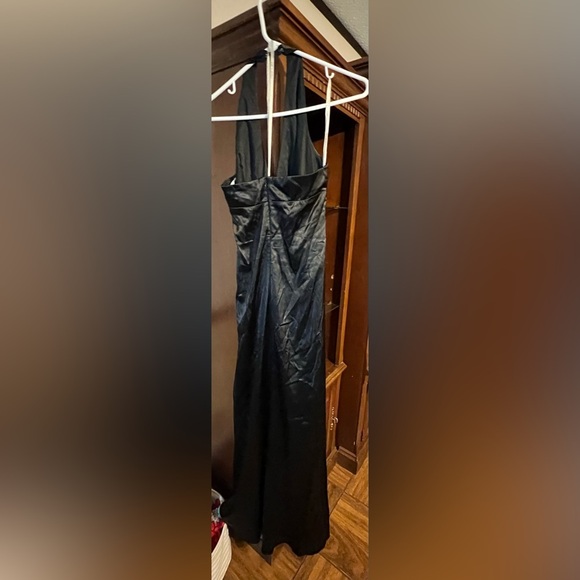 size 9/10 formal dress - Picture 2 of 2